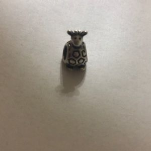 Pandora Giraffe